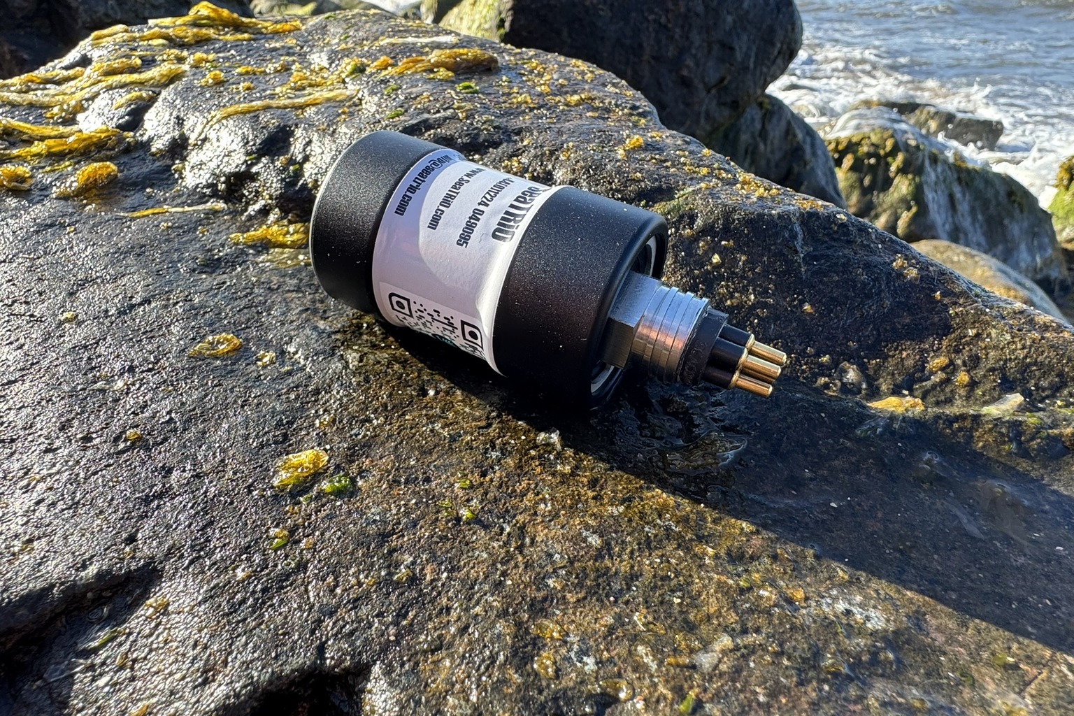 TRiOLight-XS compact subsea LED light